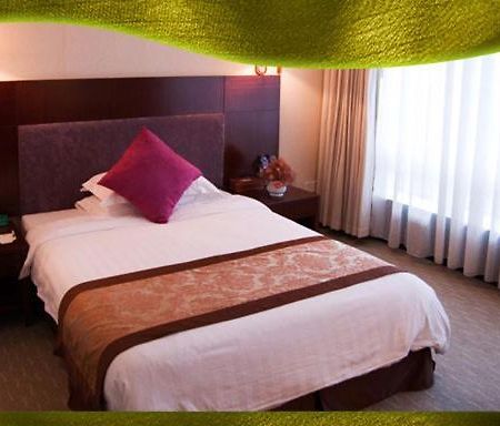 Haridaspur Hotel Mid East מראה חיצוני תמונה