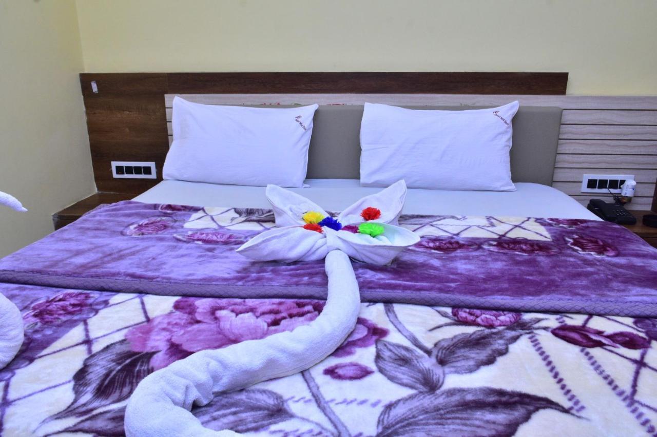 Haridaspur Hotel Mid East מראה חיצוני תמונה